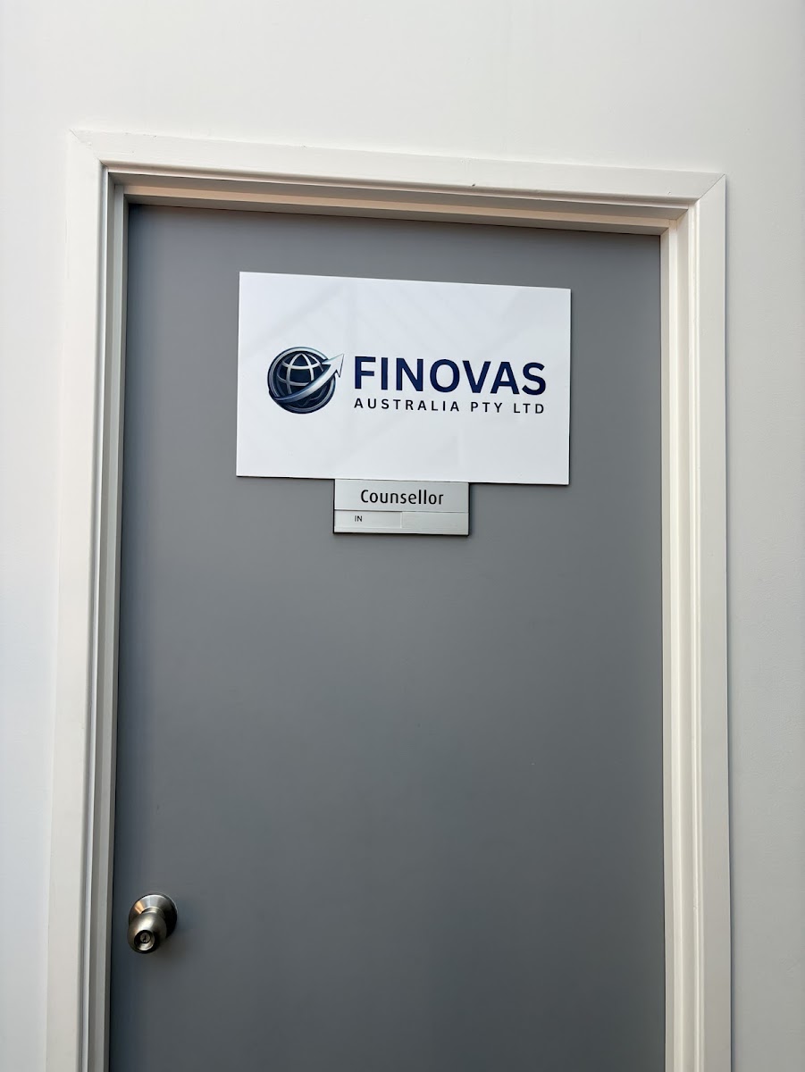 finovas