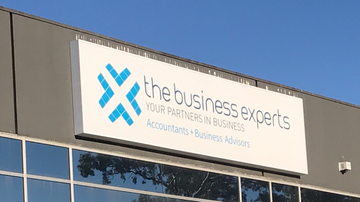 THE BUSINESS EXPERTS