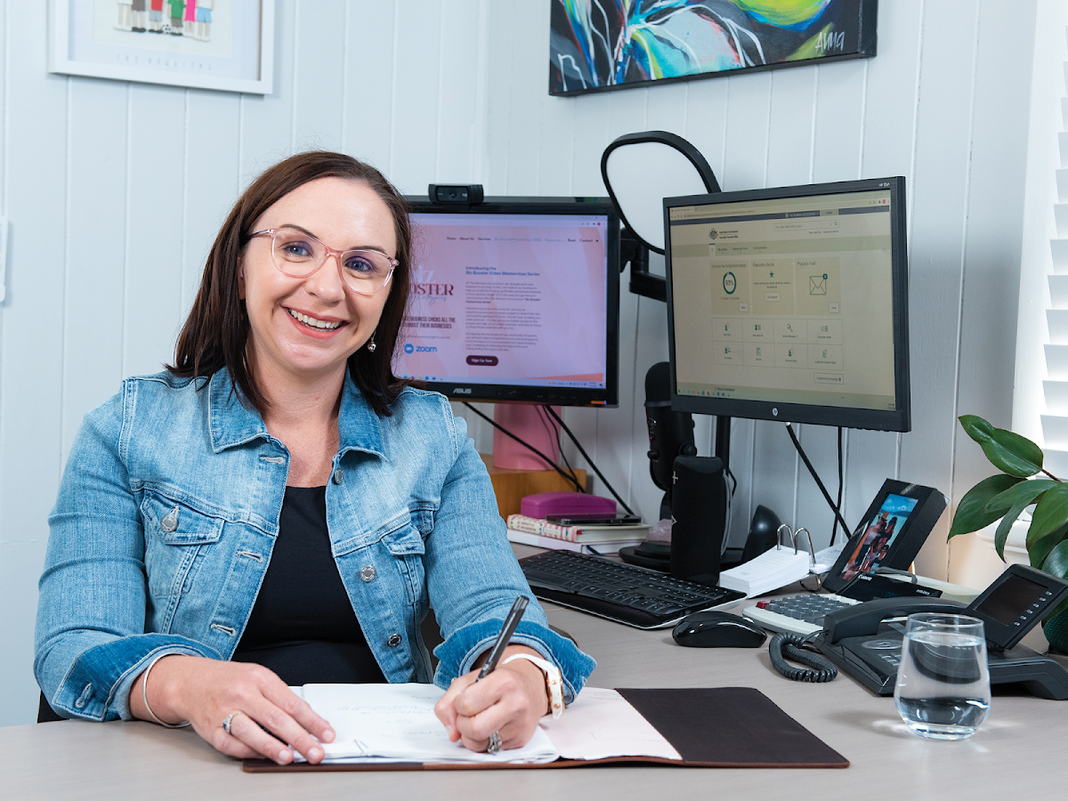 The Women's Accountant